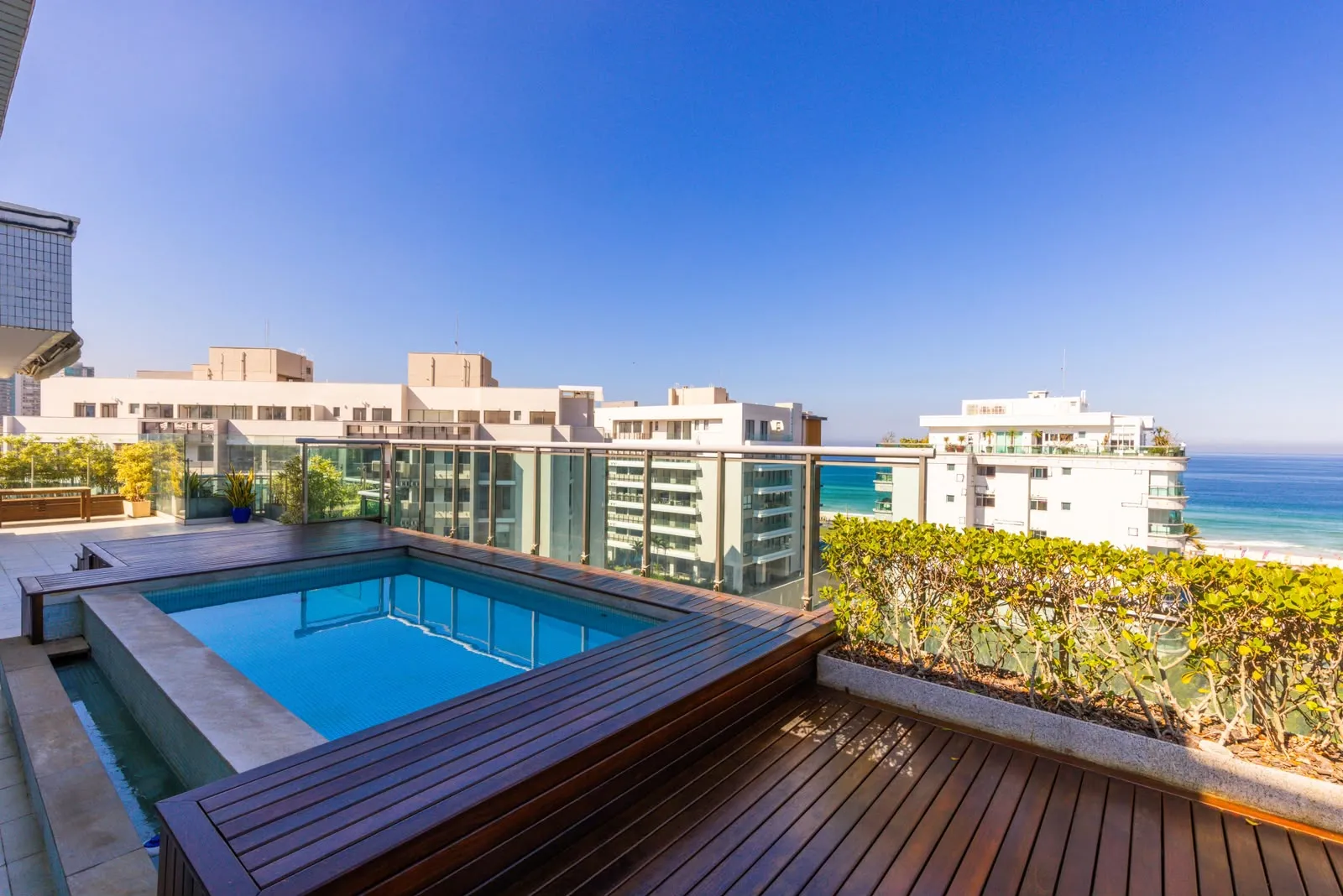 Coberturas a venda na Barra da Tijuca Avenida Lucio Costa, 589m2, Les Residence de Monaco
