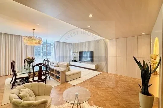 Apartamento com 3 quartos para vender em Copacabana, 203m2, 1 vaga de garagem.