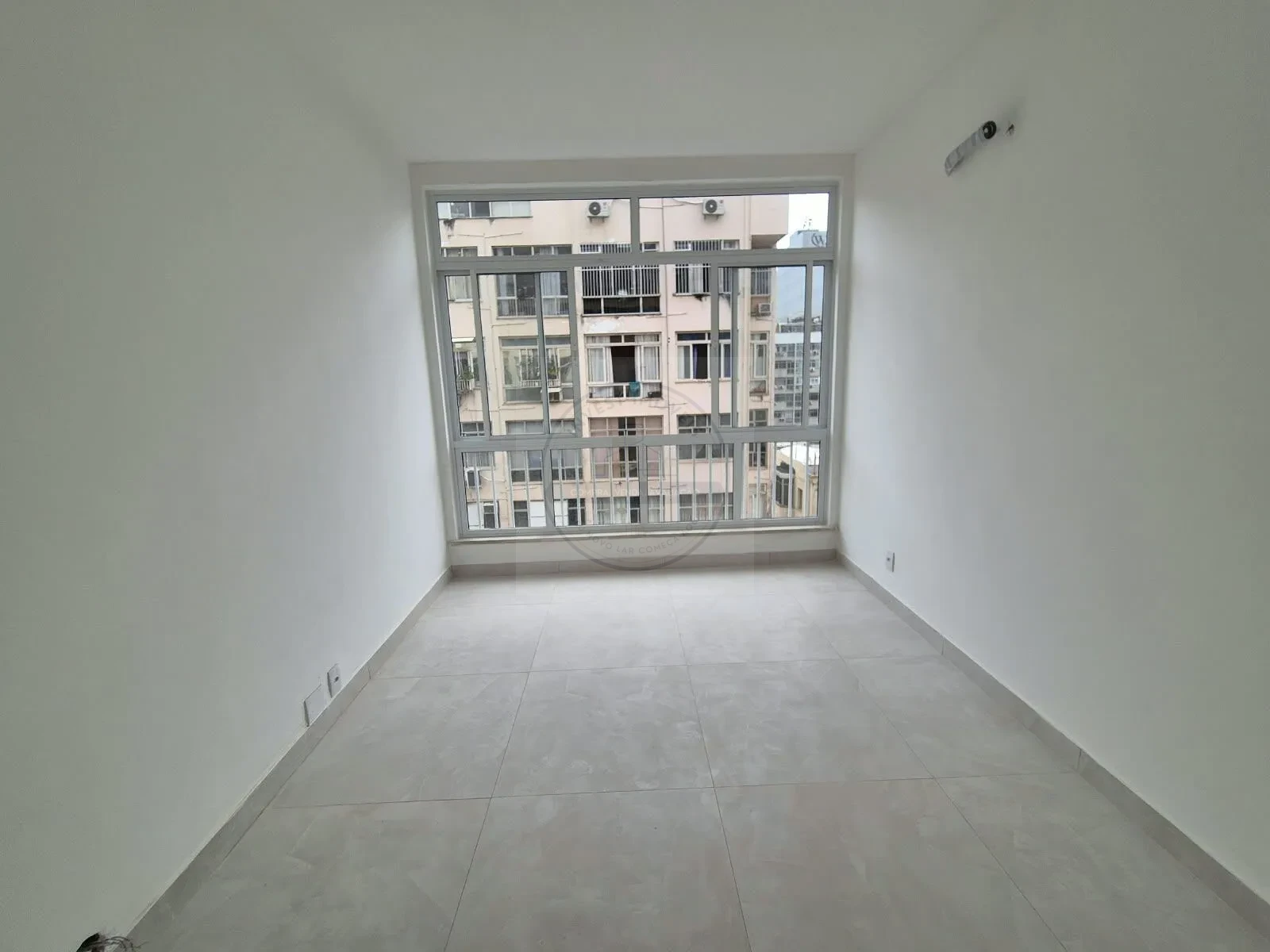 Apartamento a venda com 2 quartos no Leme, 70m2, 1 vaga - imagem 4