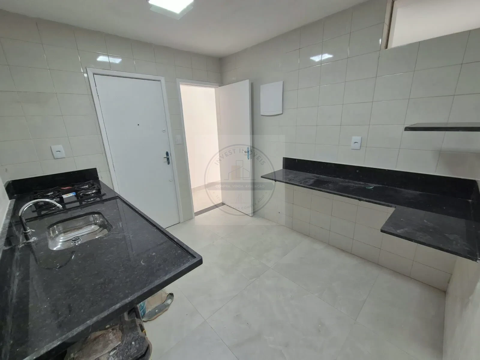 Apartamento a venda com 2 quartos no Leme, 70m2, 1 vaga - imagem 21