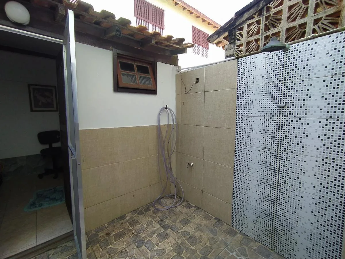 Casa em Condomínio para Venda em Cabo Frio / RJ no bairro Peró - imagem 32