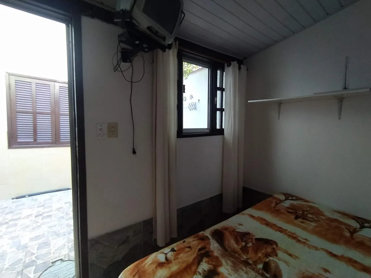 Casa em Condomínio para Venda em Cabo Frio / RJ no bairro Peró - imagem 39