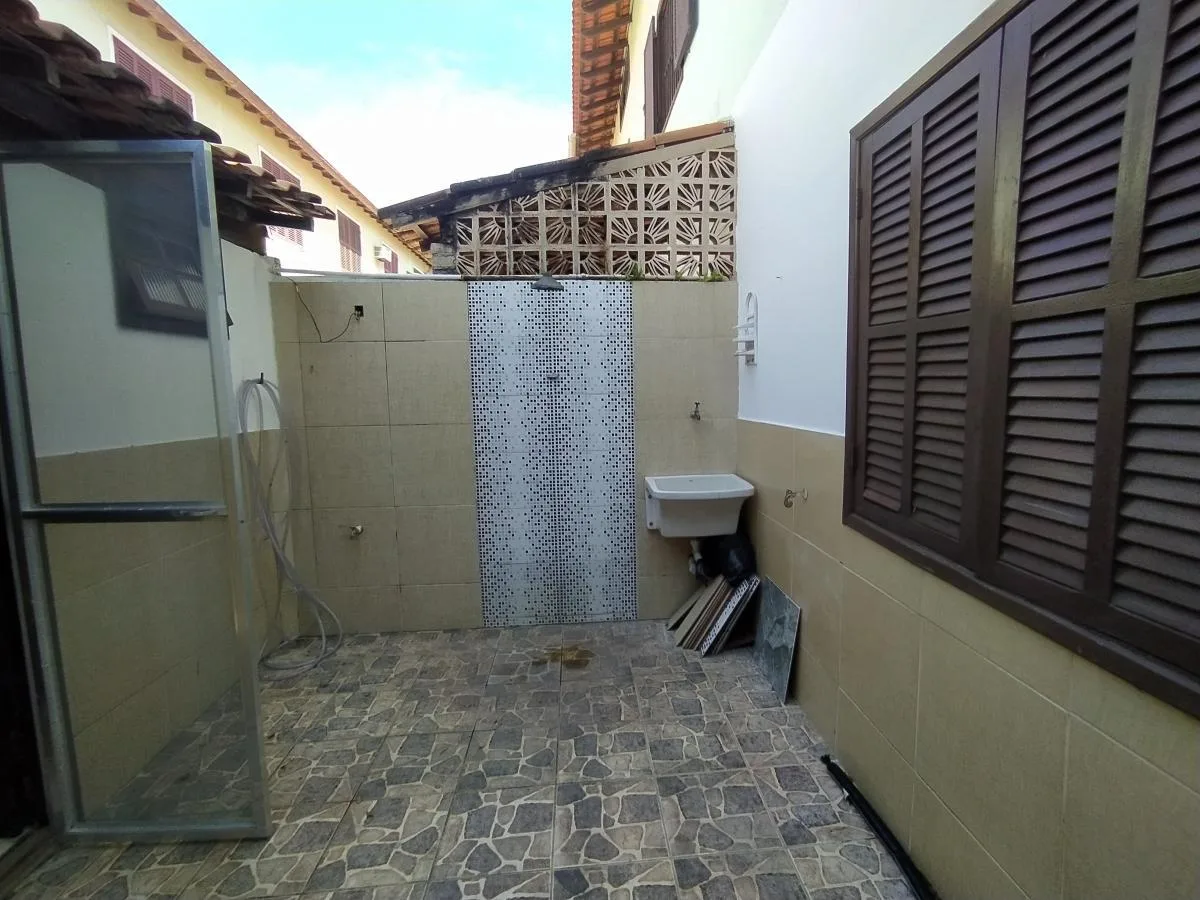 Casa em Condomínio para Venda em Cabo Frio / RJ no bairro Peró - imagem 29