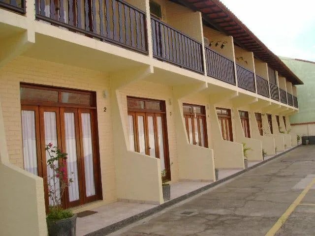 Casa em Condomínio para Venda em Cabo Frio / RJ no bairro Peró