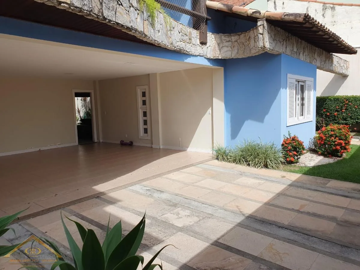 Casa para Venda em Cabo Frio / RJ no bairro Vila Nova