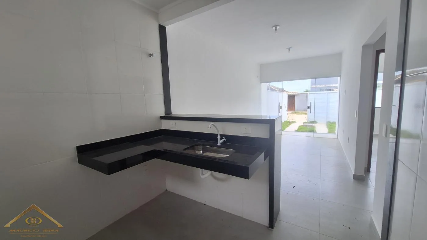 Casa para Venda em Cabo Frio / RJ no bairro Vila do Peró - imagem 11
