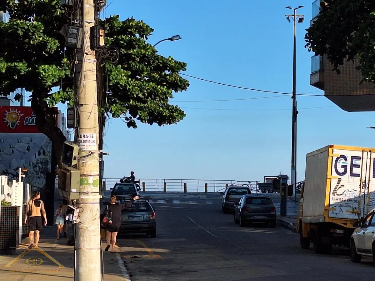 Apartamento para Venda em Cabo Frio / RJ no bairro Centro - imagem 36