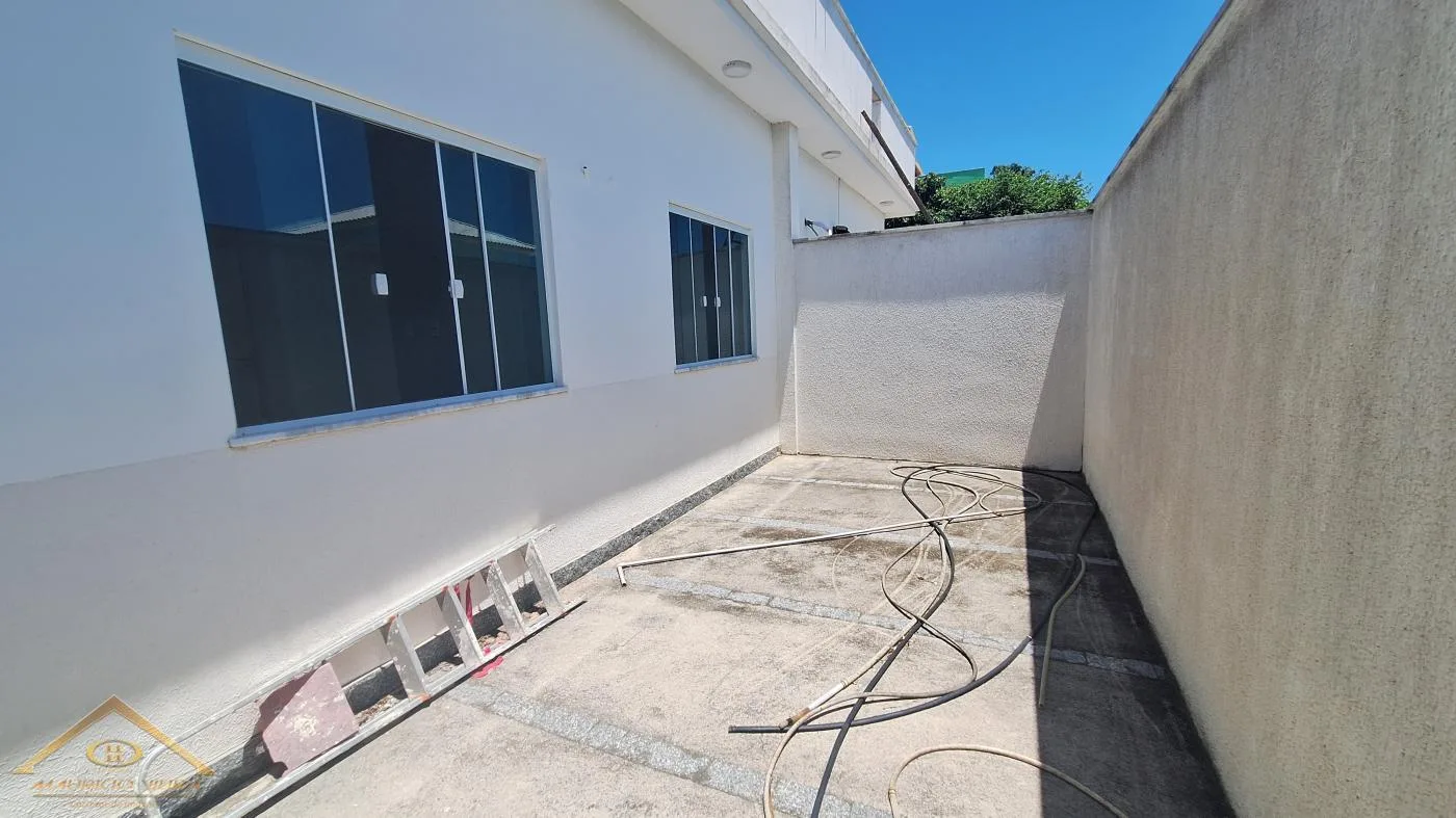 Casa para Venda em Cabo Frio / RJ no bairro Vila do Peró - imagem 48