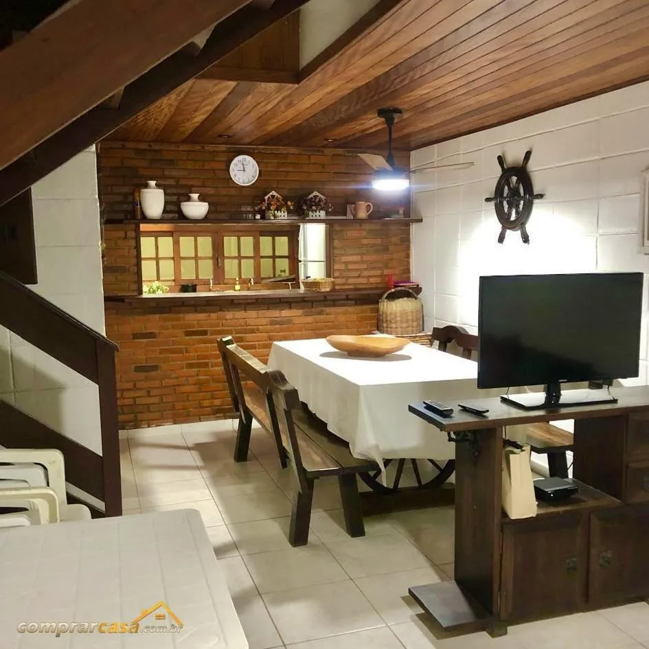 Casa em Condomínio para Venda em Cabo Frio / RJ no bairro Peró - imagem 11