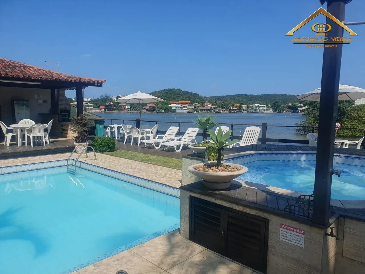 Casa triplex no Canal da Ogiva à venda